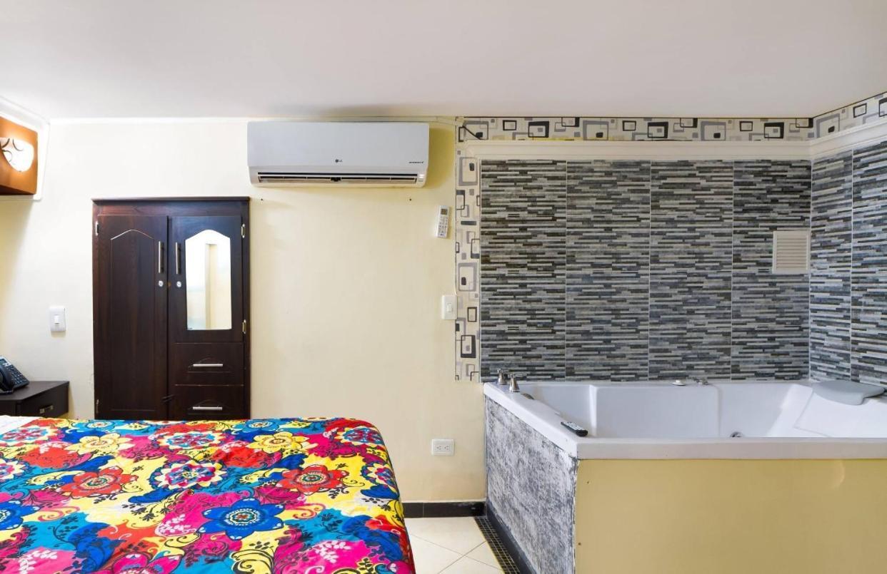 Apartamentos En El Poblado Medellín Extérieur photo